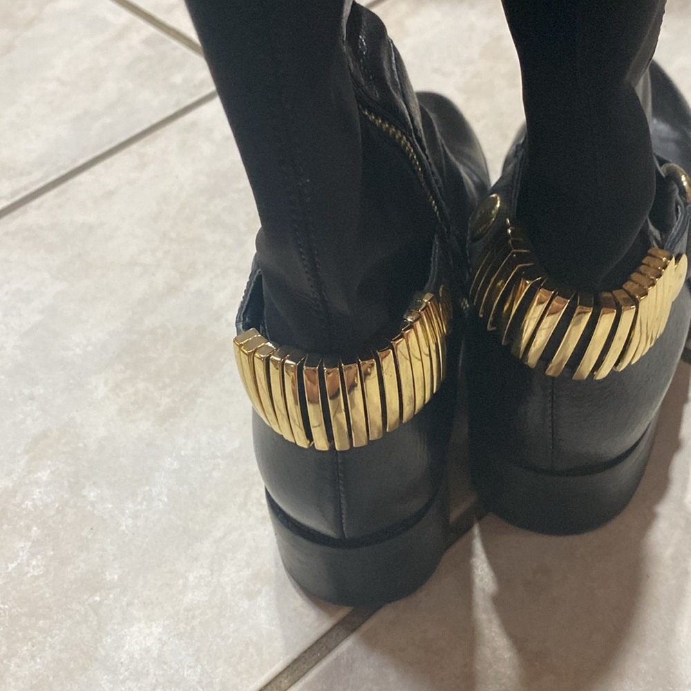 Steve Madden Boots Barely Worn Size 8 - image 3